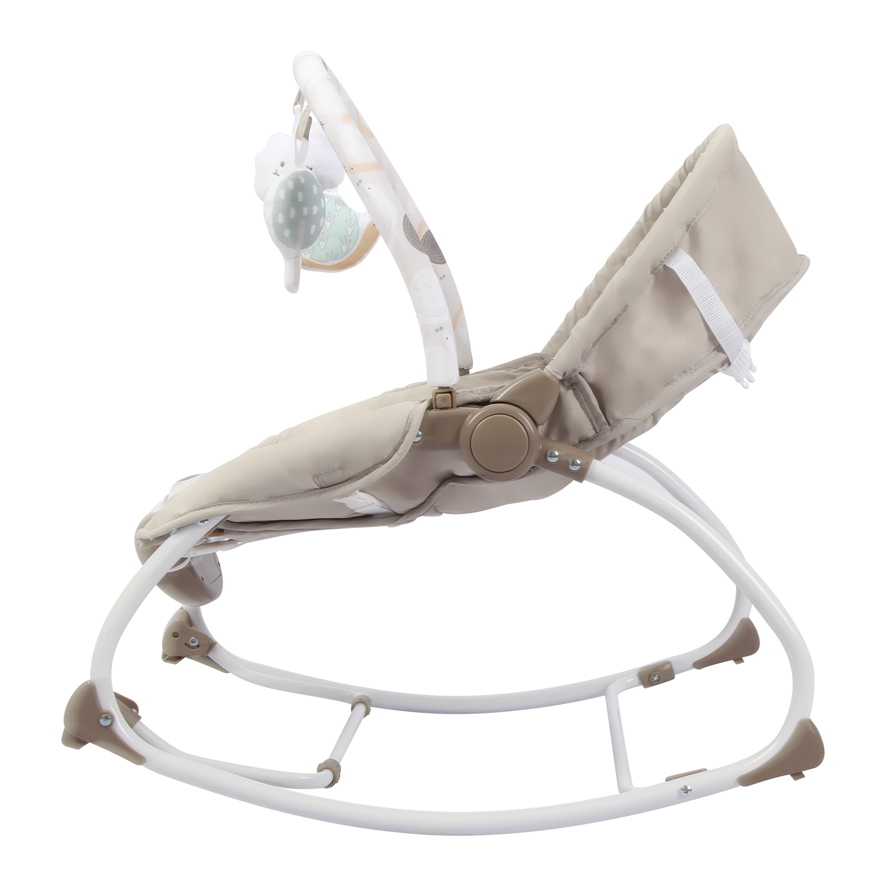 Imagen 2 de 4 de Mecedora Carestino